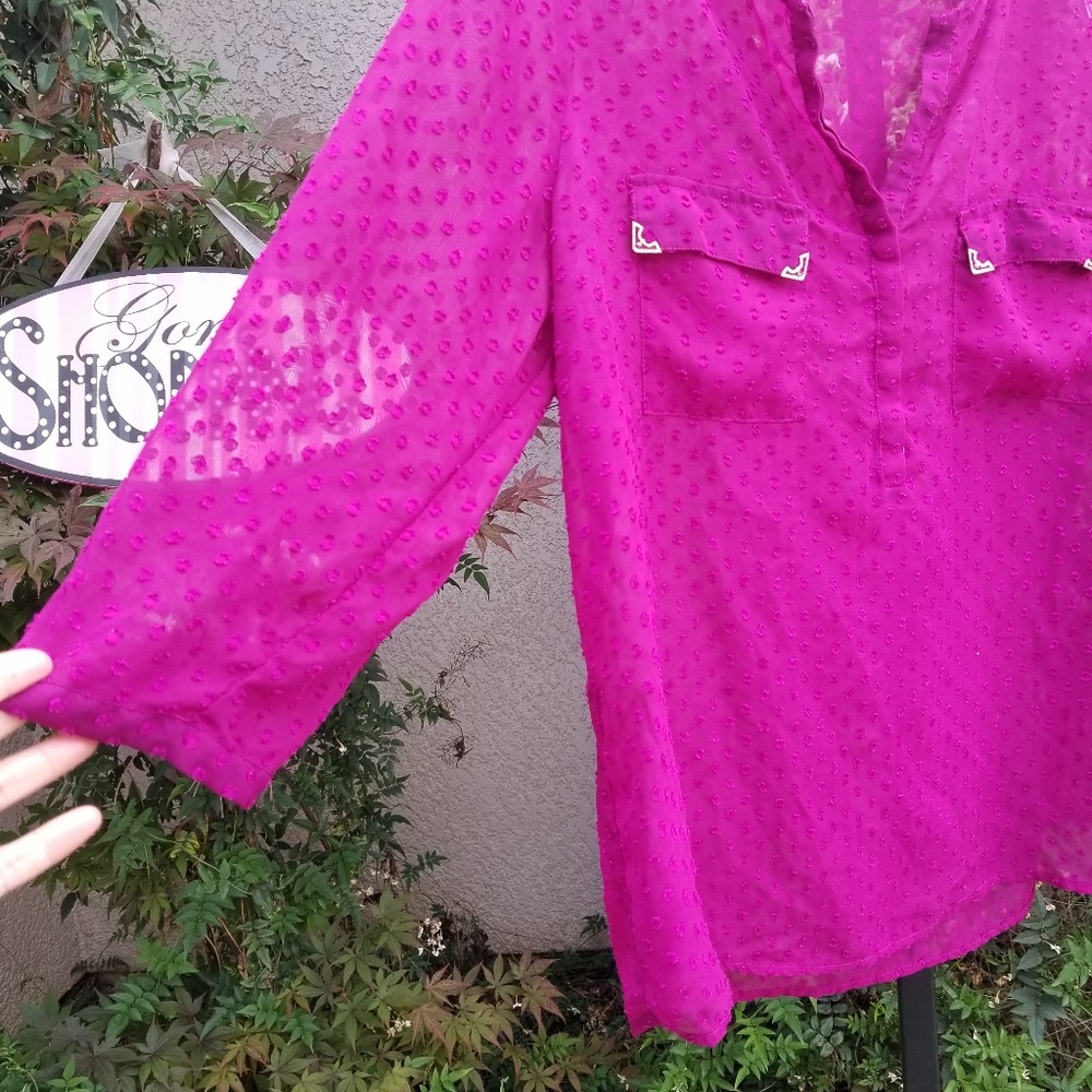 The limited shirt - Picture 2 of 5